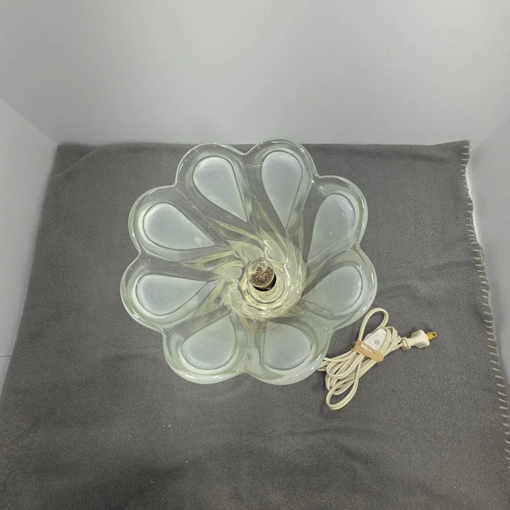 Vintage 1993 Frosted Art Glass Tulip Table Lamp Scalloped Swirl Accent Light